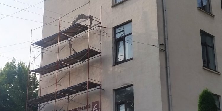 Новий мурал з’явиться на фасаді однієї з тернопільських шкіл