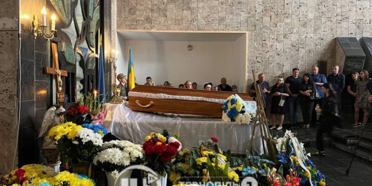 Сьогодні поховали воїна Олега Клима в Тернополі