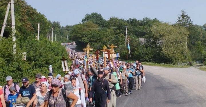 Хресний хід мп заборонили на сесії Тернопільської облради