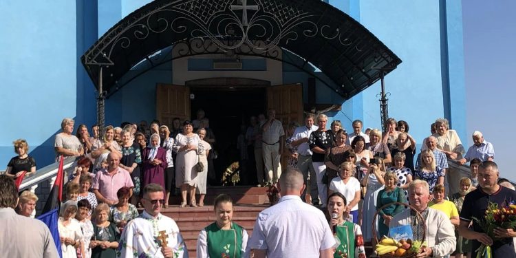 Як після полону зустріли воїна у селі на Тернопільщині (ФОТО)