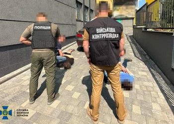 Депутат на Тернопільщині обіцяв допомогти працівникам військкомату уникнути відряджень на фронт