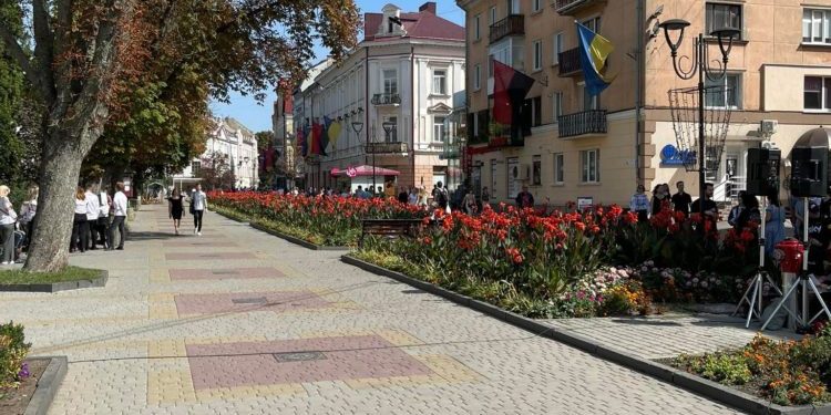 Новий пам’ятний знак встановлять на “Алеї зірок” у Тернополі
