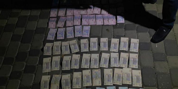 Судитимуть доцентку ЗУНУ, яку впіймали на хабарі від абітурієнтів