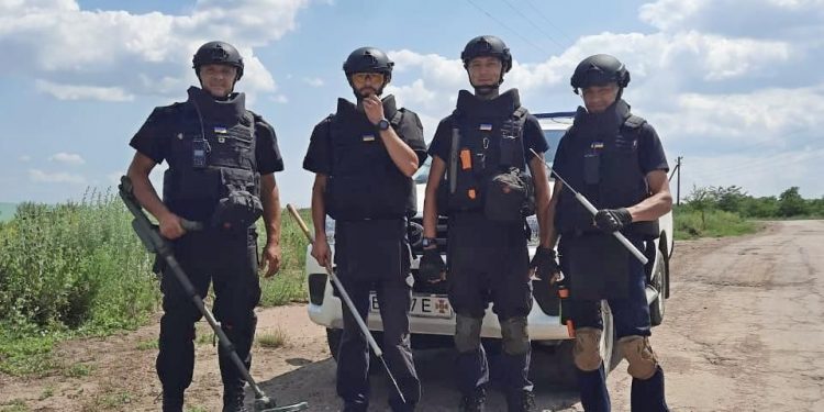 Тернопільські піротехніки обстежили 520 га землі у деокупованих регіонах