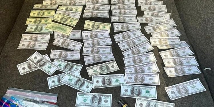 Депутат на Тернопільщині обіцяв допомогти працівникам військкомату уникнути відряджень на фронт