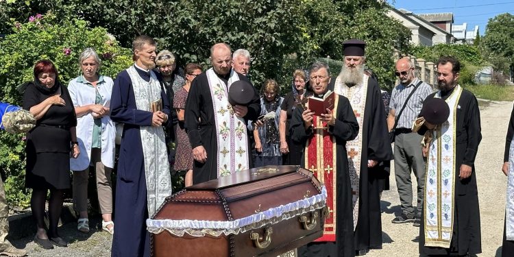 Із захисником Андрієм Решетняком попрощалися у Підволочиській громаді