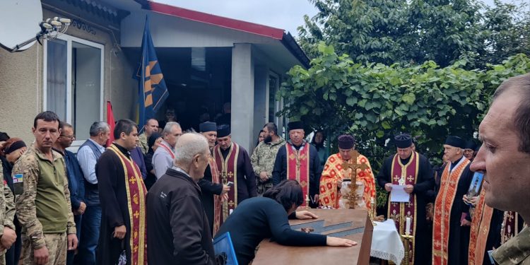 Із воїном Ігорем Ференцом попрощалися у Заліщицькій громаді