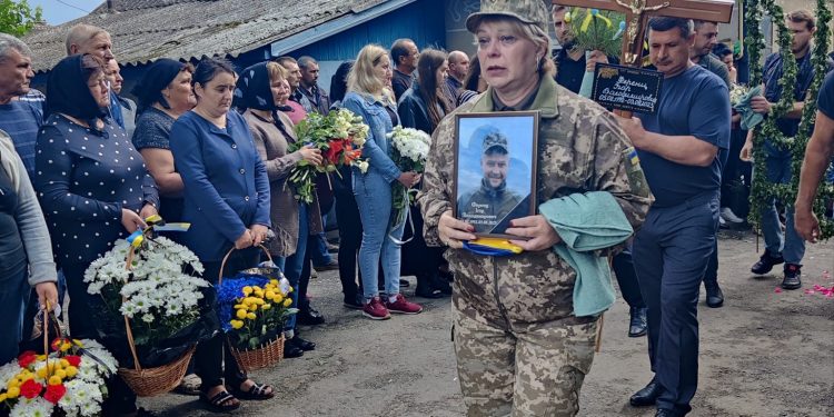 Із воїном Ігорем Ференцом попрощалися у Заліщицькій громаді
