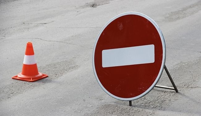 Через ремонт частково перекрили рух транспорту на вул. Євгена Коновальця в Тернополі