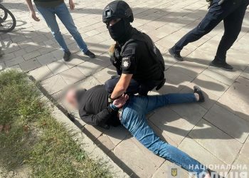 Рекетирів затримали в центрі Тернополя