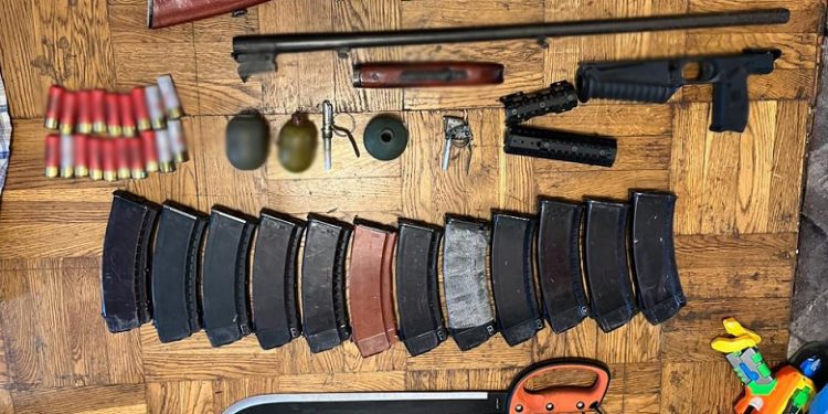 Торгівлю зброєю налагодила у Києві жителька Тернопільщини