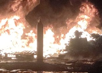 Горіли залишки пінопласту: повторна пожежа виникла на тернопільському заводі