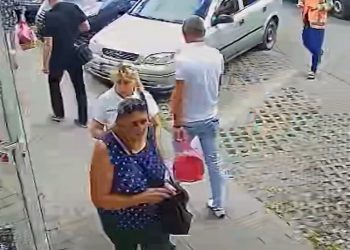 Розшукують жінок, які вкрали гаманець у Тернополі