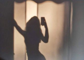 Чоловікові, який погрожував поширити інтимні фото неповнолітньої дівчини, виніс вирок Верховний суд