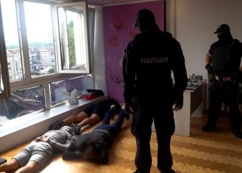 Привласнили космічну суму: шахраї видурювали гроші в літніх українців