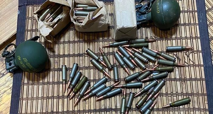 Боєприпаси та зброю виявили поліцейські вдома у тернополянина