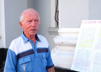 Жителі Товстенської громади оголосили безстрокове голодування, бо обурені преміями місцевої влади