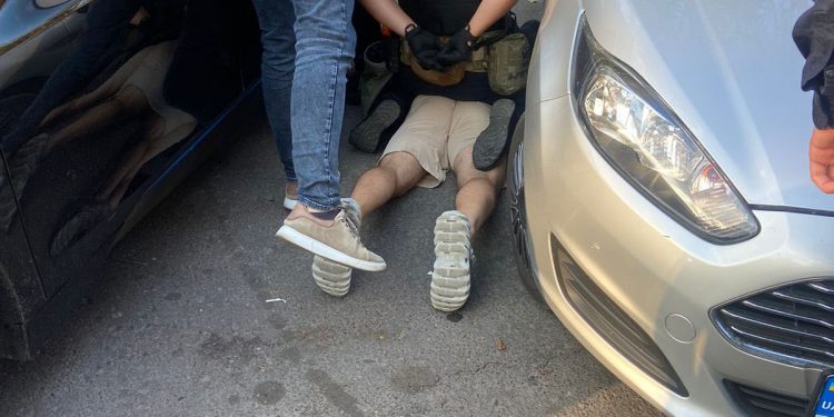 Судитимуть чоловіка, який за 2 тисячі “зелених” обіцяв допомогти ухилянтові