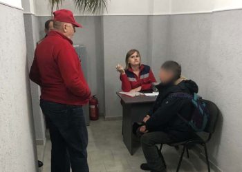 У Тернополі чоловік ліг на рейки і хотів покінчити життя самогубством