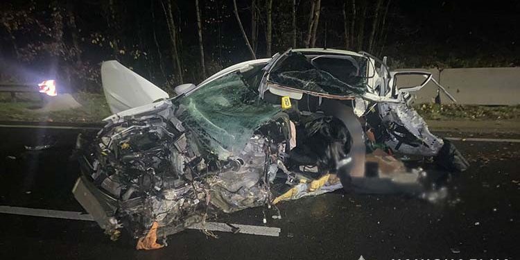 Свідків ДТП на Кременеччині шукають поліціянти