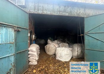 “Бізнесменів”, які підпільно торгували цигарками, викрили на Тернопіллі