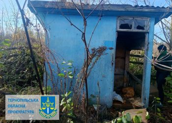 Забруднили землю хімією: неналежне зберігання пестицидів розслідують на Кременеччині