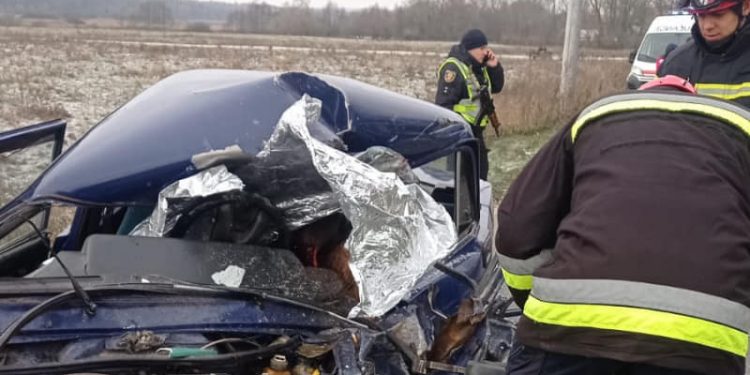 Водій автомобіля загинув в аварії у Білецькій громаді