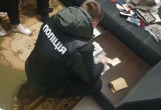 Зловмисників, які переправляли ухилянтів через кордон, викрили на Тернопільщині