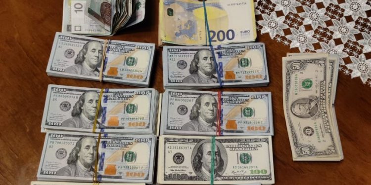 Зловмисників, які переправляли ухилянтів через кордон, викрили на Тернопільщині