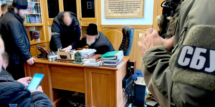 СБУ обшукують Почаївську лавру через публікацію в інтернеті