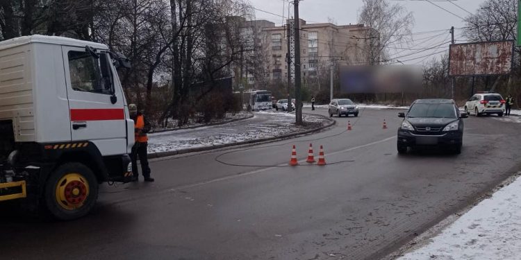 Через аварію на “Східному” змінили маршрут тролейбусів