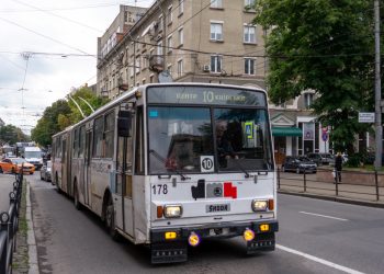 Через ремонт у центрі Тернополя змінили маршрут тролейбусу №10