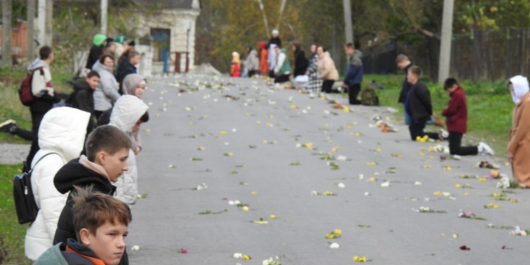 Із захисником Андрієм Дзюбою попрощалися у Вишнівецькій громаді