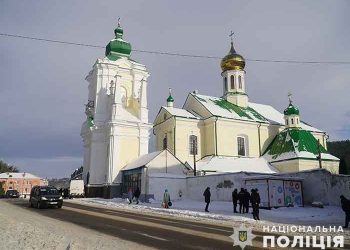 Представників мп примусово виселили із приміщення Свято-Миколаївського собору у Кременці