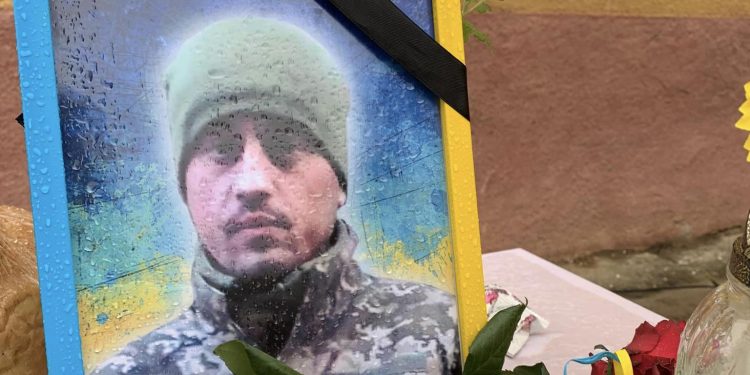 Меморіальну таблицю захиснику Івану Кімеле відкрили у Заліщицькій громаді