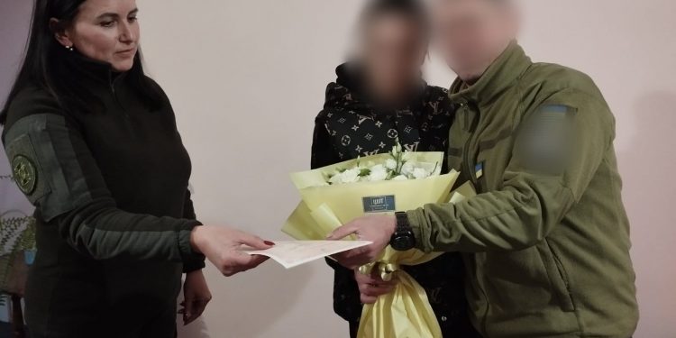 Засуджена та воїн ЗСУ одружилися на Тернопільщині