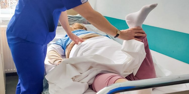 Тернопільські лікарі допомогли пацієнтці з рідкісною недугою