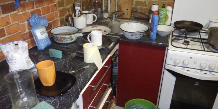 Підлітки жорстоко познущалися з чоловіка з інвалідністю у Тернополі