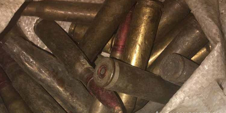 Небезпечний товар відправляв поштою: харків’янин продавав зброю і боєприпаси тернополянам