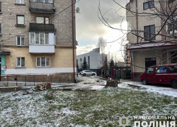 Підлітки жорстоко познущалися з чоловіка з інвалідністю у Тернополі