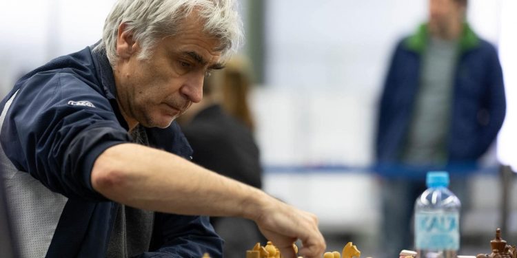 Гросмейстер із Копичинців Василь Іванчук здобув “срібло” на чемпіонаті Європи з швидких шахів