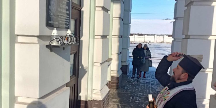 Меморіальну дошку герою Сергію Копотілову відкрили на вокзалі Підволочиська