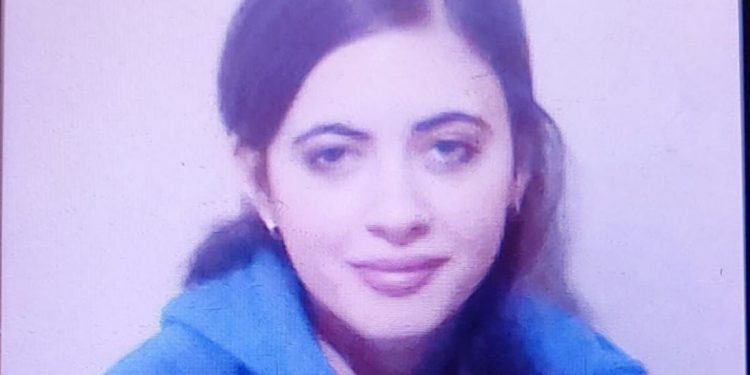 У Тернополі розшукують Лауру Барлевич. Дівчина пішла з дому і досі не повернулась